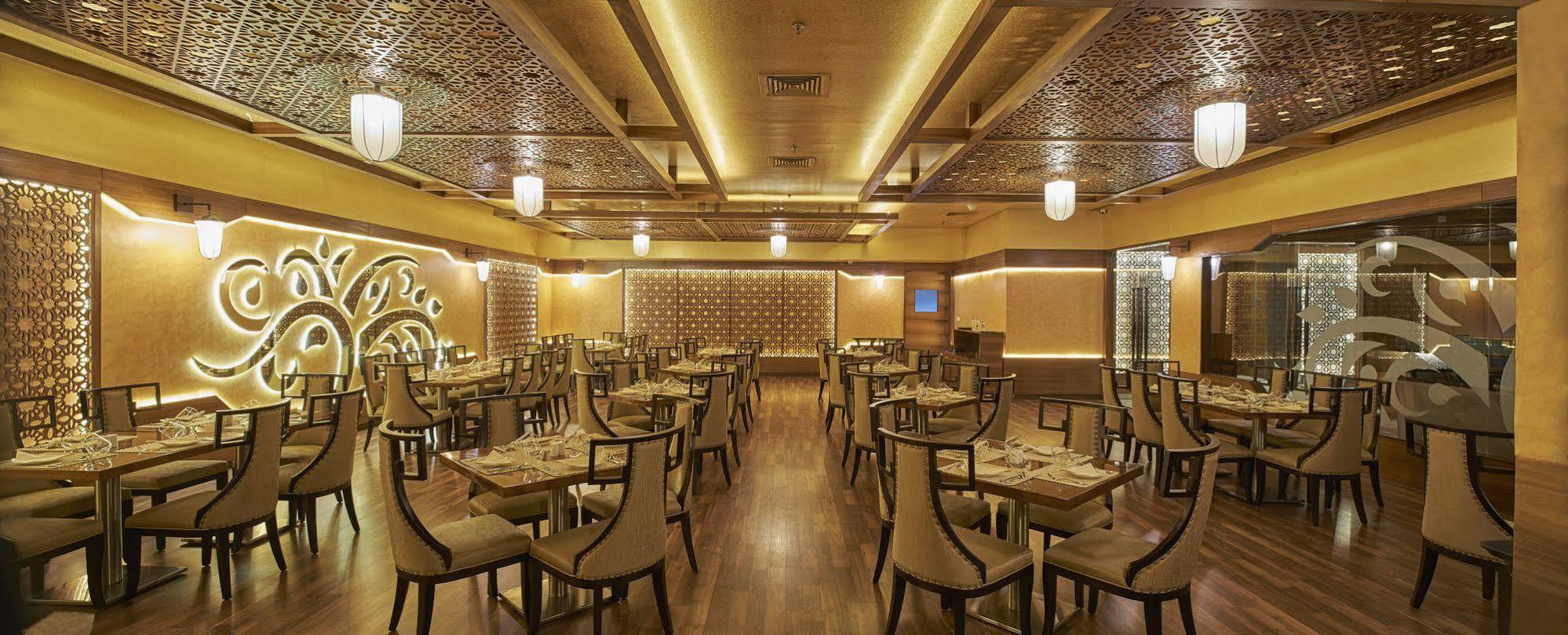Eskay Resorts Mumbai Bagian luar foto