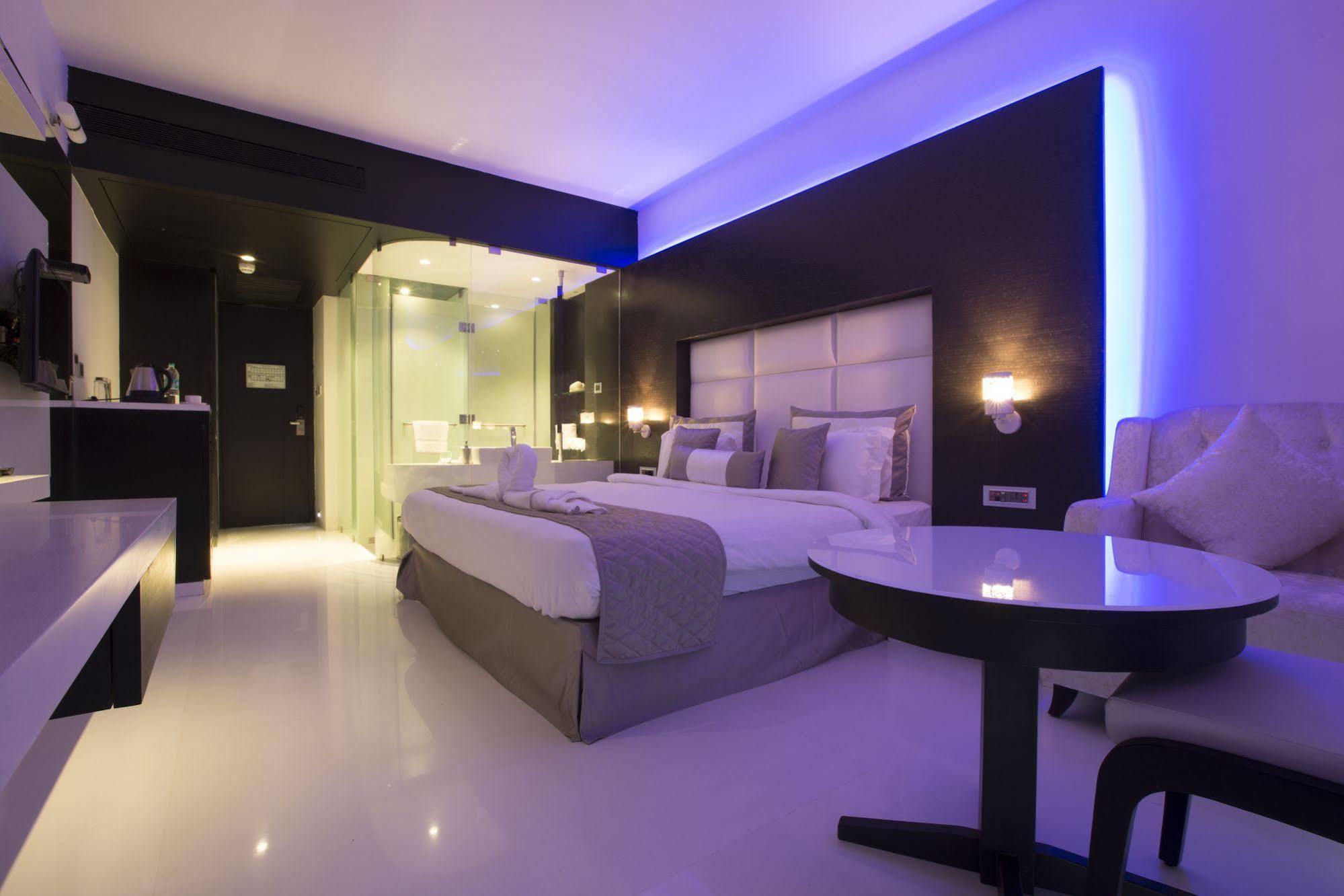 Eskay Resorts Mumbai Bagian luar foto